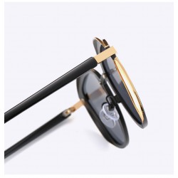 Cat's Eye Style Retro Women HD Polarized Sunglasses Fashion Wear Colorful Eyeglasses Alloy Frame Wholesale